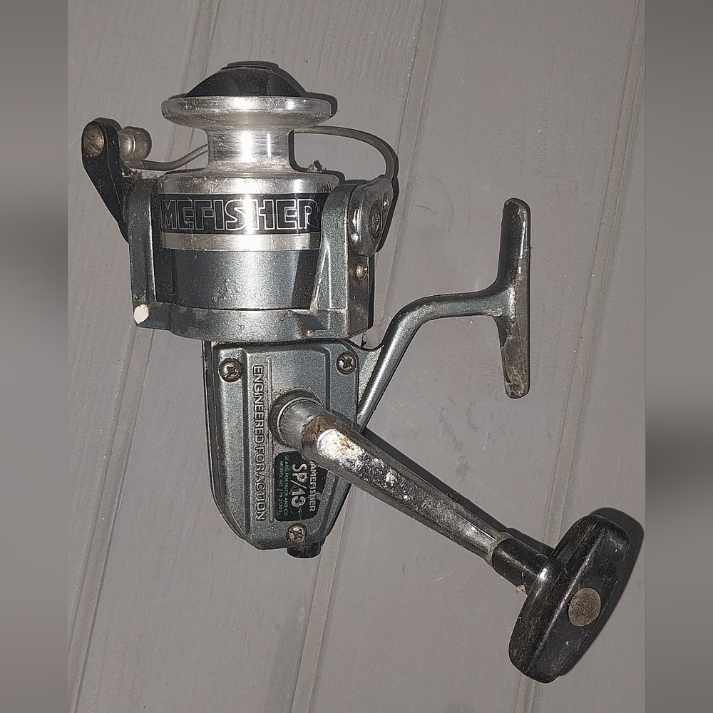 Vintage Gamefisher Fishing Reel